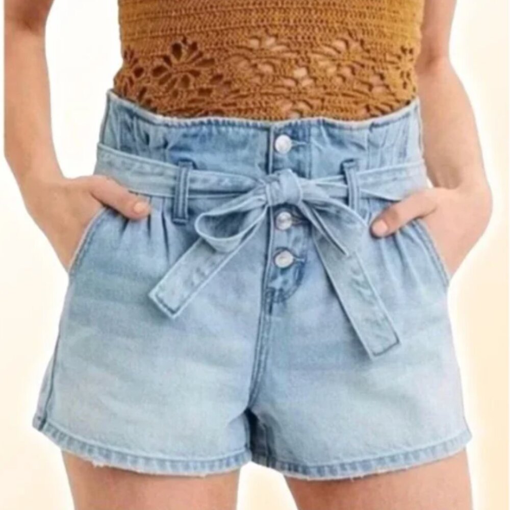 Denim Mom Shorts Paperbag High Waist Pleats Light Wash American Eagle Size 00